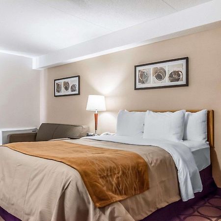 Comfort Inn Рив'єр-дю-Лу Екстер'єр фото