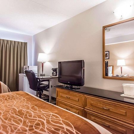 Comfort Inn Рив'єр-дю-Лу Екстер'єр фото